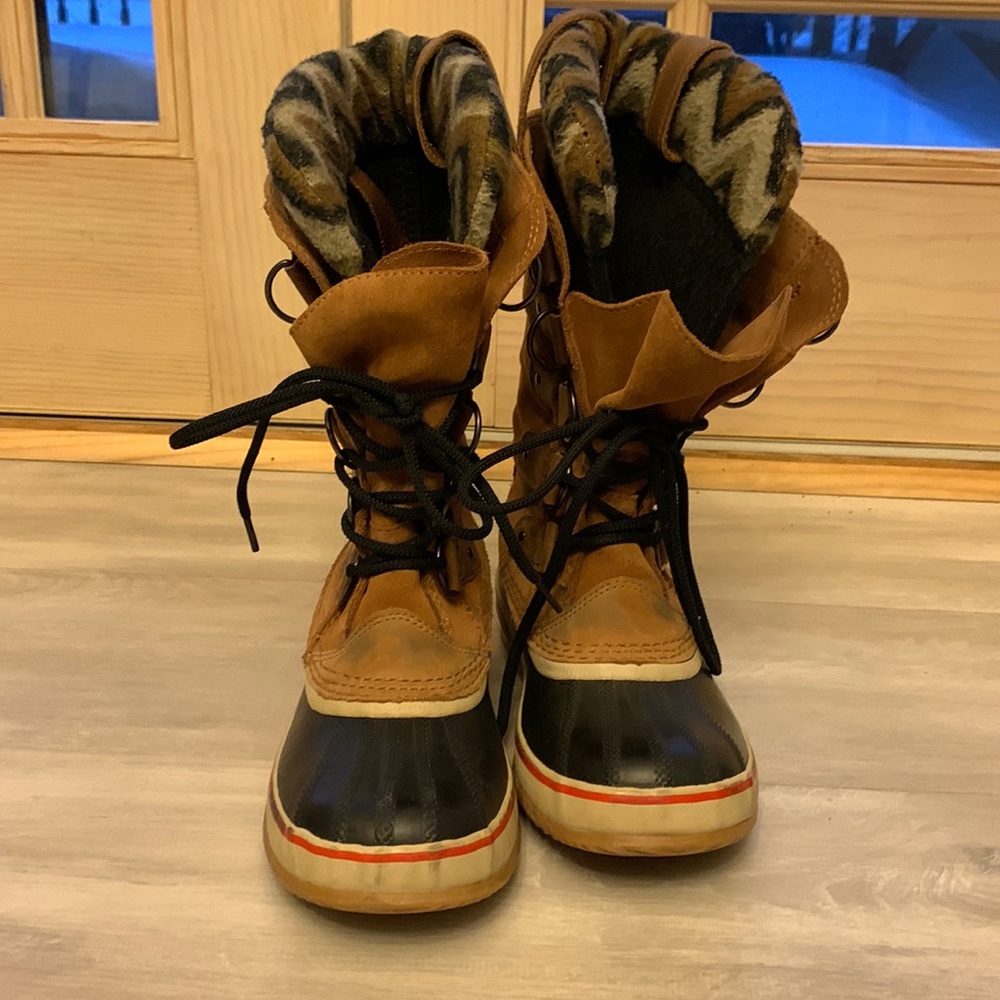 Sorel Brown and Black Winter Boots